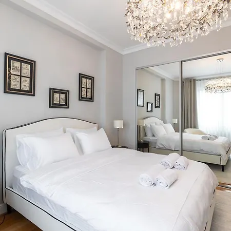 Apartment Manoir Dacia - Chevaux 5 *