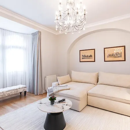 Manoir Dacia - Chevaux 5 * Bucharest